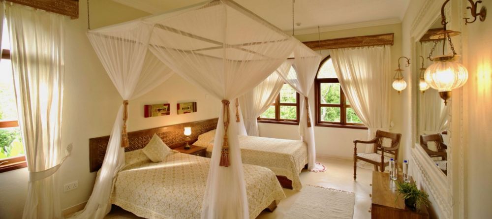 Almanara villa twin bedroom - Image 8