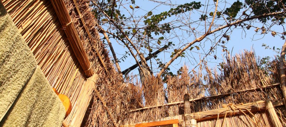 Bathroom at Mwamba Bush Camp, South Luangwa National Park, Zambia - Image 3