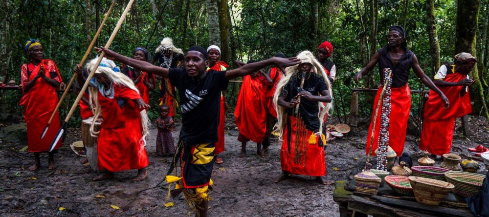 Batwa experience at Buhoma Lodge Bwindi, Bwindi Impenetrable Forest, Uganda (Mango Staff photo) - Image 8