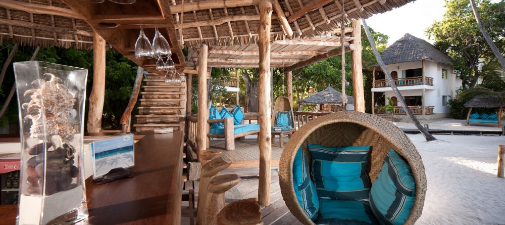 Beach bar at Waterlovers, Diani Beach, Kenya - Image 8