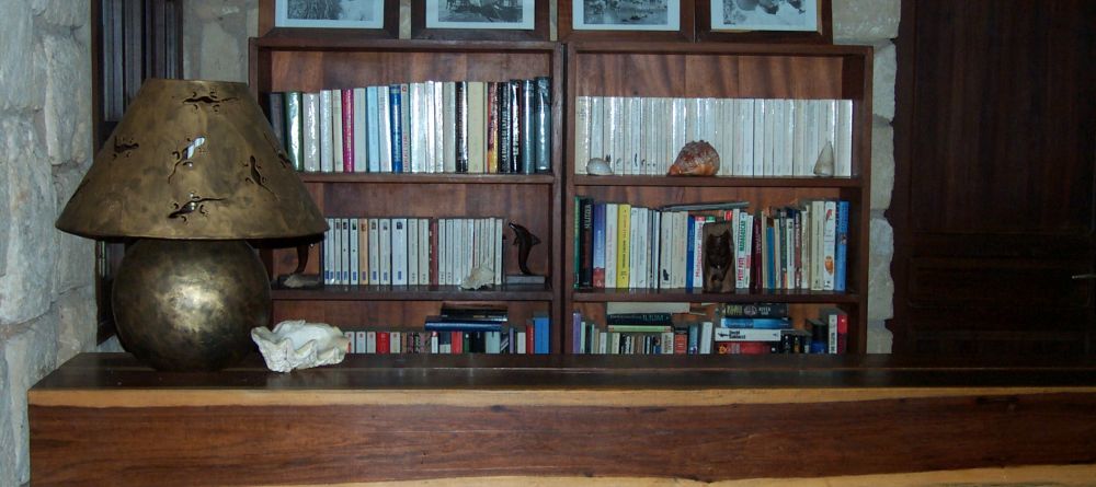 The interior at Hotel Le Paradisier, Tulear, Madagascar - Image 5