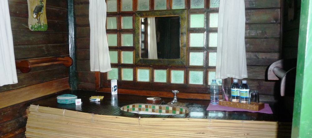 Bathroom at Nile Safari Lodge, Murchison National Park, Uganda (Mango Staff photo) - Image 14