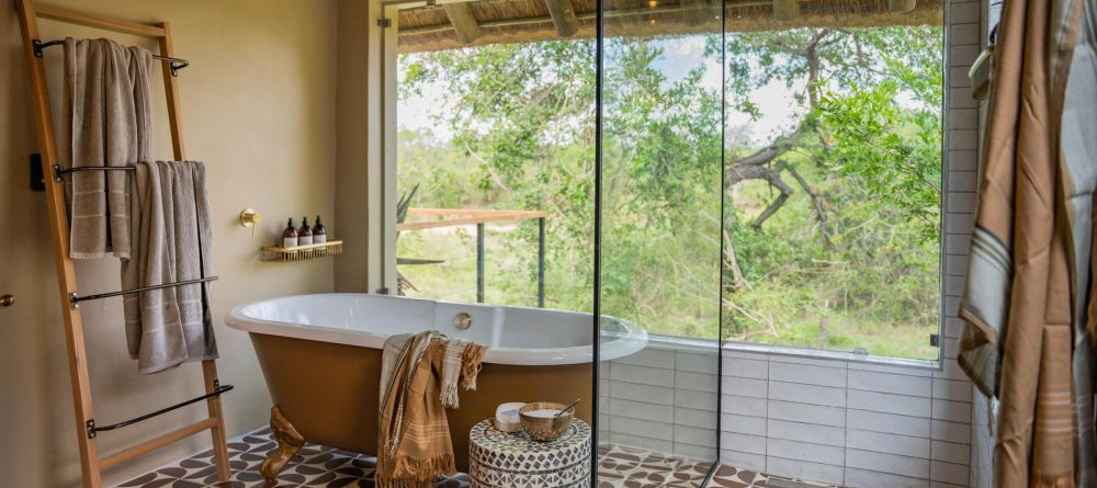 Thornybush Game Lodge - Image 9