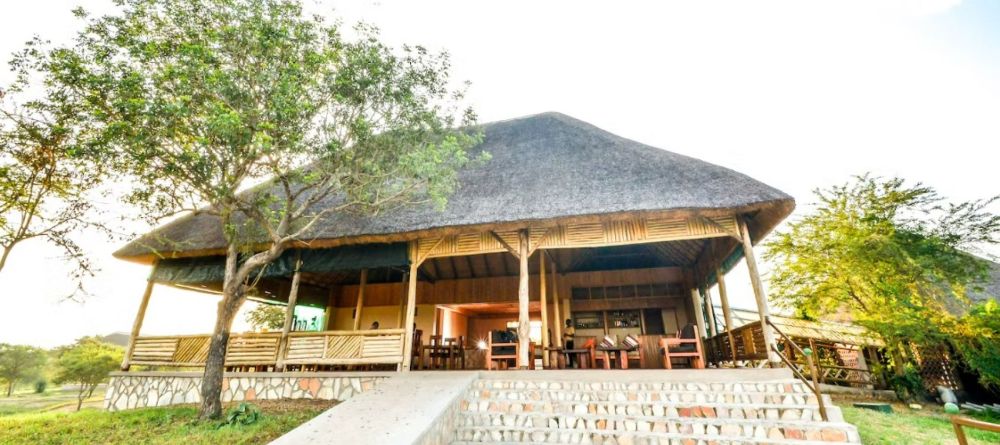 Twiga Safari Lodge Exterior - Image 5