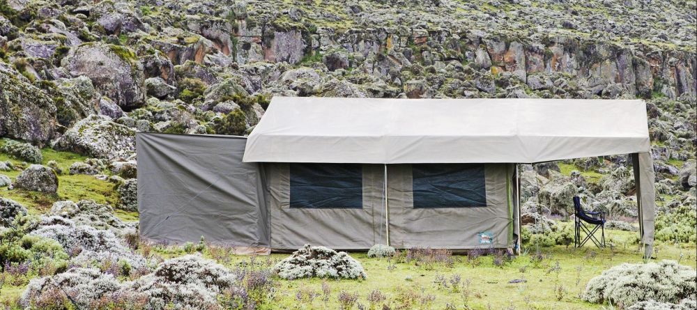 Tent in rocks - Image 1