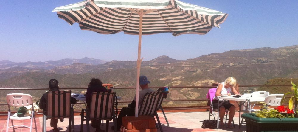 Guests on the terrace with a view - Image 3