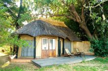 Chalet at Mchenja Bush Camp, South Luangwa National Park, Zambia