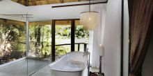 The modern bathrooms at Dulini Lodge, Sabi Sands Game Reserve, South Africa