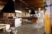 Fish River Canyon Lodge - Lobby and Dining Room