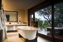 Phinda Mountain Lodge, Phinda Private Game Reserve, South Africa Â© AndBeyond